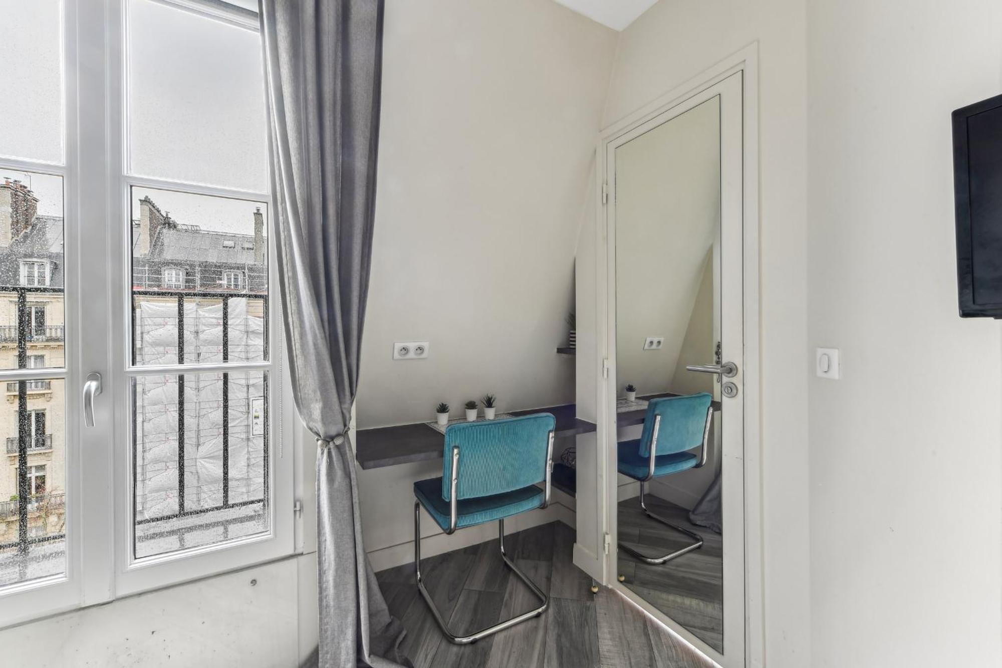 Mac Mahon - Champs Elysees By B'your Paris